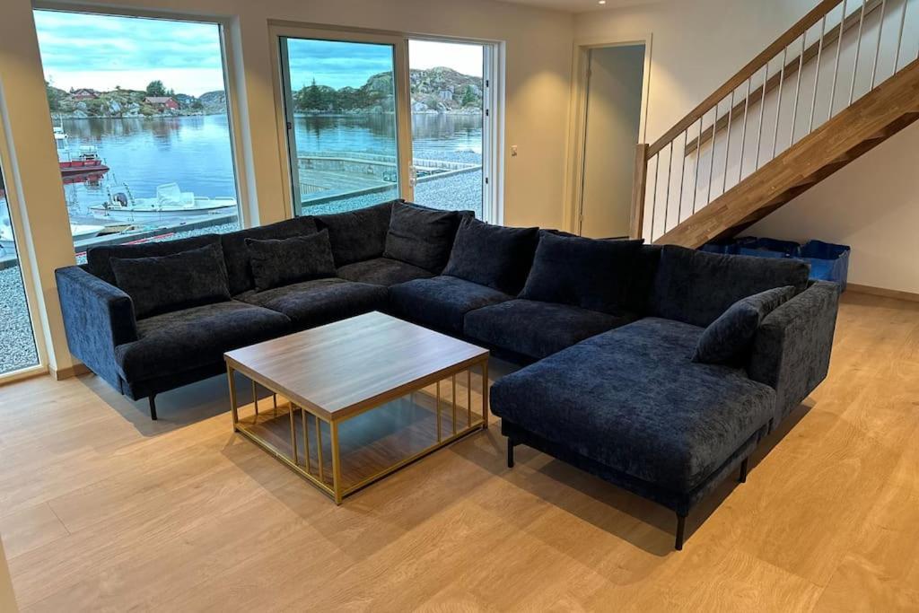 Eksklusiv Rorbu - Havblikk 1 - Batutleie Villa Bekkjarvik Exteriör bild